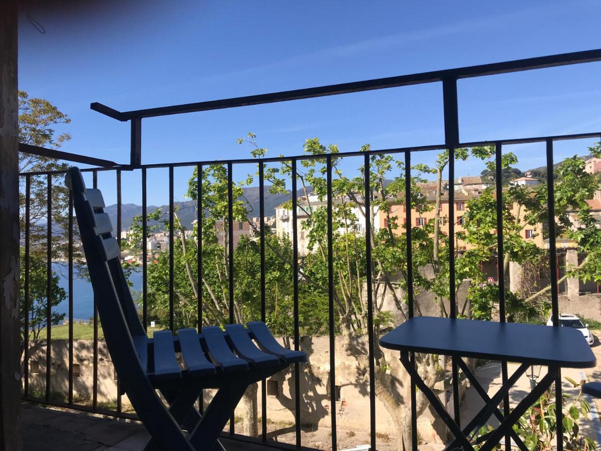 Apartament Casa Lochje Au Coeur De La Citadelle Bastia  Zewnętrze zdjęcie